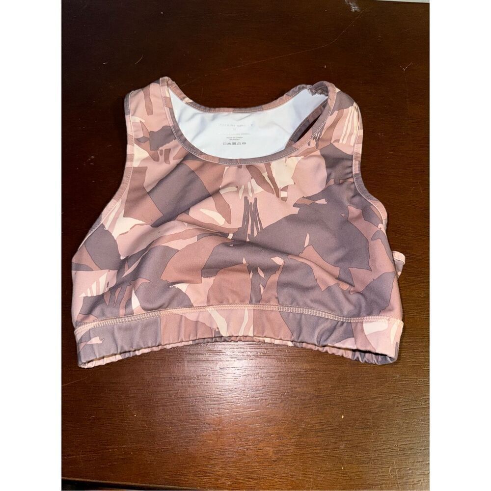 Tahari Sports bra size medium